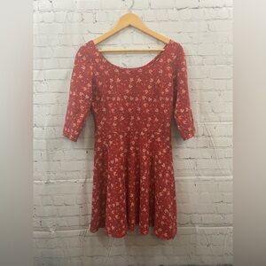 Hollister Red Ditsy Floral Fit & Flare Skater Dress Womens (Juniors) Size Small